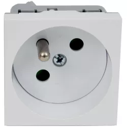 Zásuvkový modul QUADRO s ochraným kolíkem a clonkami QP 45X45 C_HB Kopos